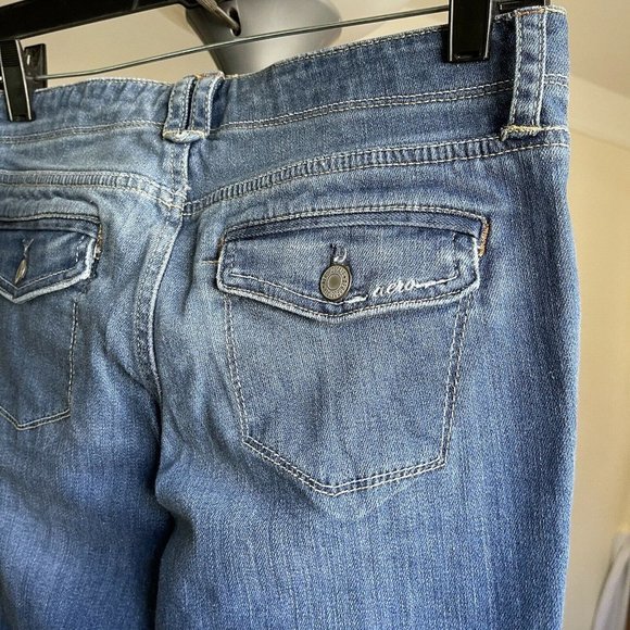 Aeropostale Hailey flare jeans size 1/2 short - Picture 3 of 7
